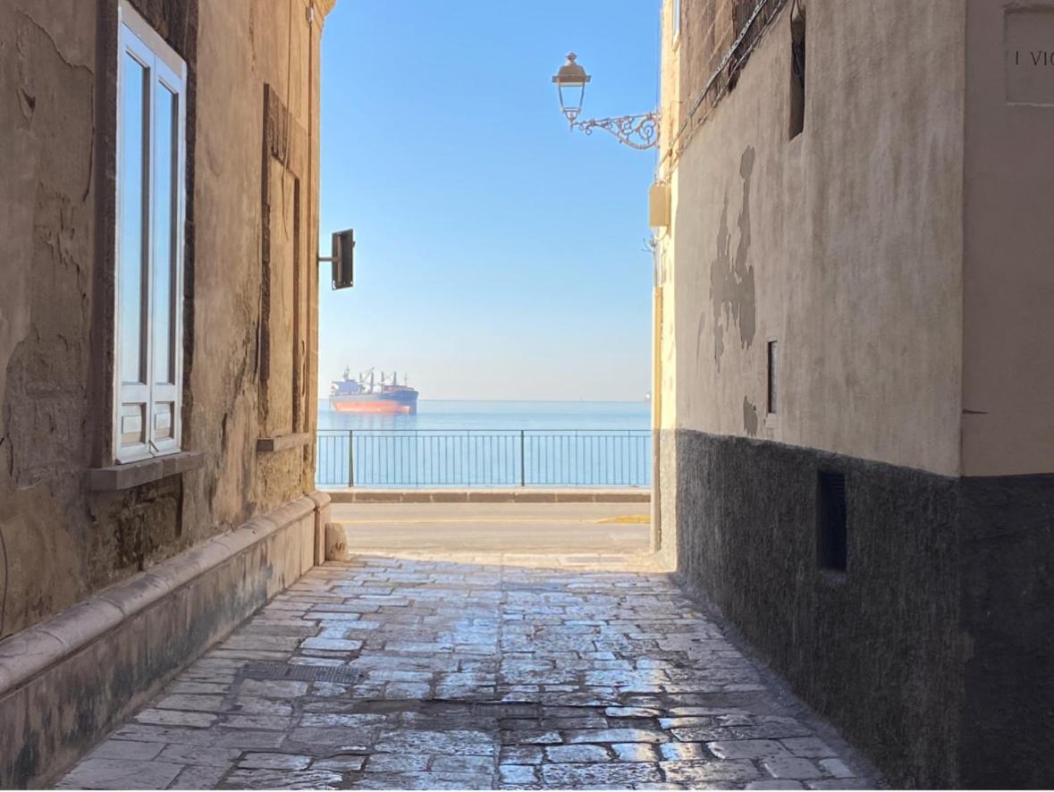 Appartamento Via Nitti Taranto Exterior foto
